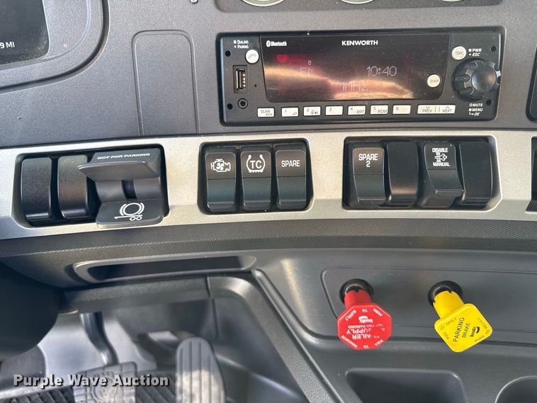image for item ND9552 2022 Kenworth T880 semi truck