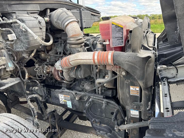 image for item ND9552 2022 Kenworth T880 semi truck