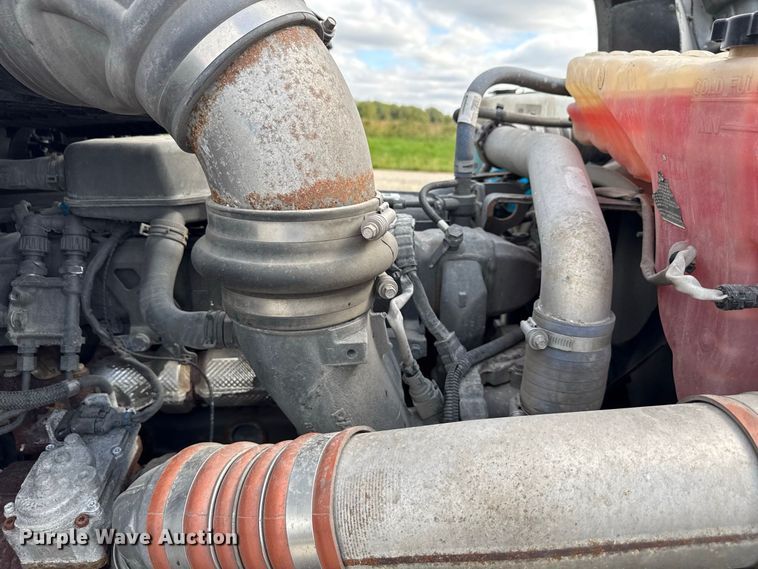 image for item ND9552 2022 Kenworth T880 semi truck