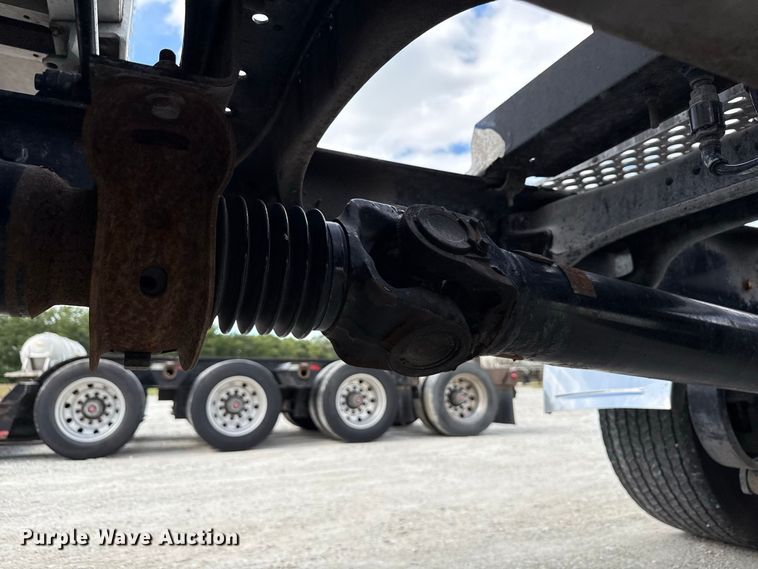 image for item ND9552 2022 Kenworth T880 semi truck