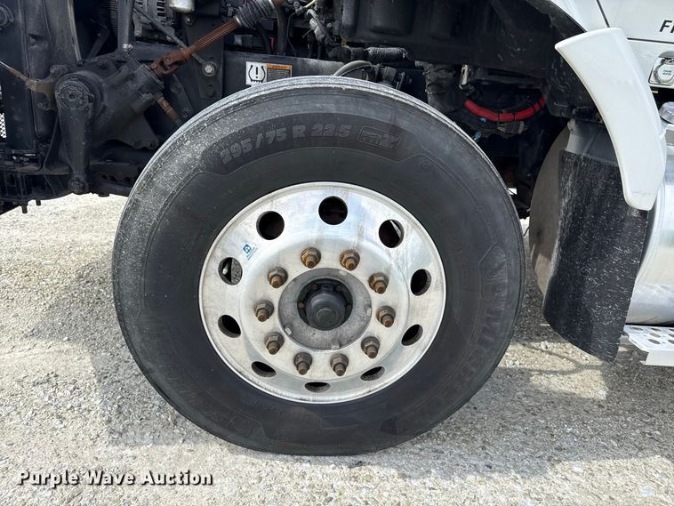 image for item ND9552 2022 Kenworth T880 semi truck