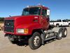 2001 Mack CH613 semi truck
