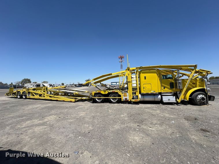 image for item YA1539 2015 Peterbilt 389 Auto carrier transport truck