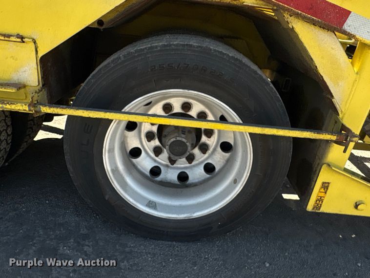 image for item YA1539 2015 Peterbilt 389 Auto carrier transport truck