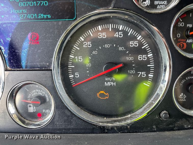image for item YA1845 2020 Kenworth T680 semi truck