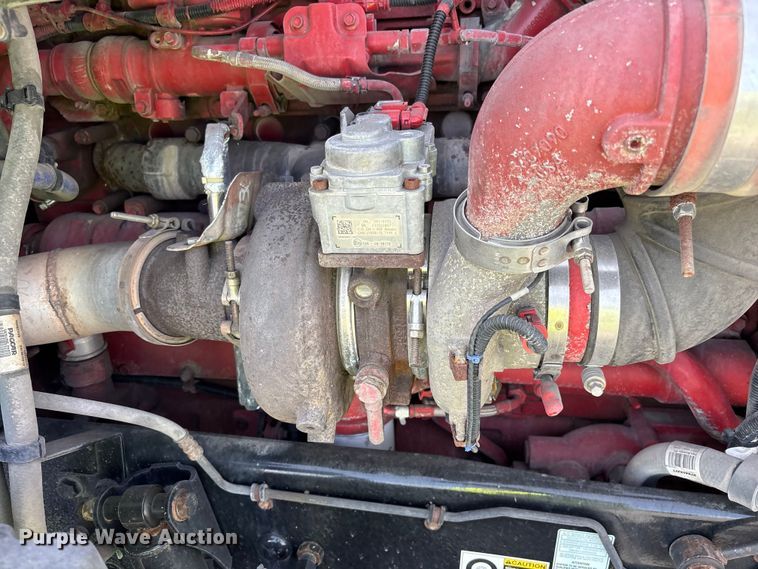 image for item YA1845 2020 Kenworth T680 semi truck