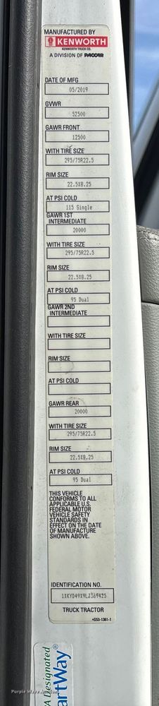 image for item YA1845 2020 Kenworth T680 semi truck
