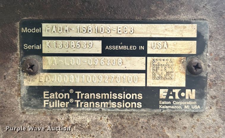 image for item YA1845 2020 Kenworth T680 semi truck