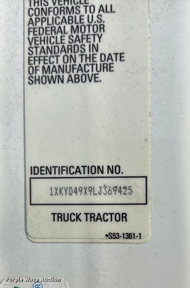 image for item YA1845 2020 Kenworth T680 semi truck