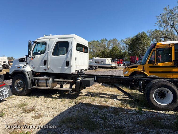 image for item YA2097 2025 Freightliner 114SD Crew Cab truck cab and chassis
