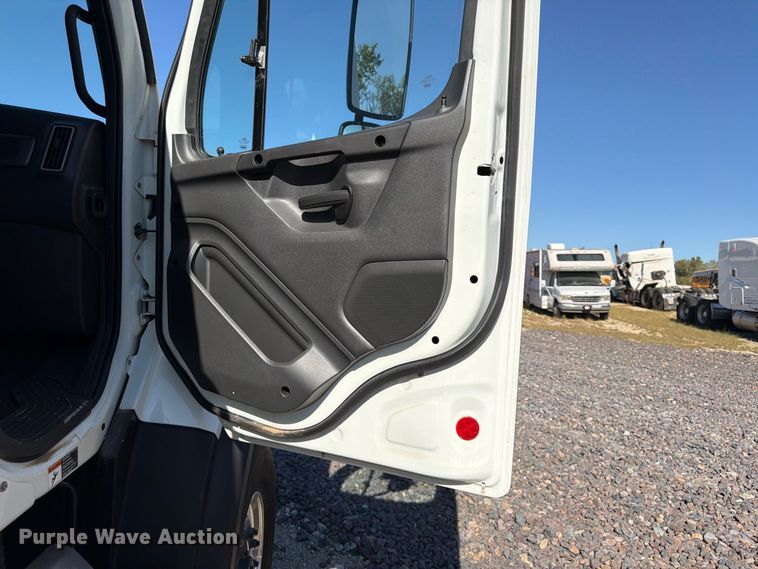 image for item YA2097 2025 Freightliner 114SD Crew Cab truck cab and chassis
