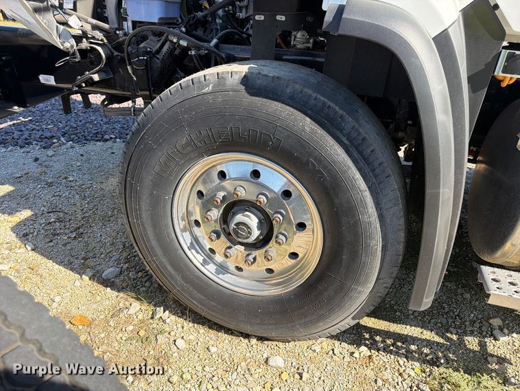 image for item YA2097 2025 Freightliner 114SD Crew Cab truck cab and chassis