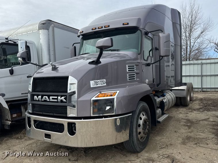 2023 Mack AN64T semi truck