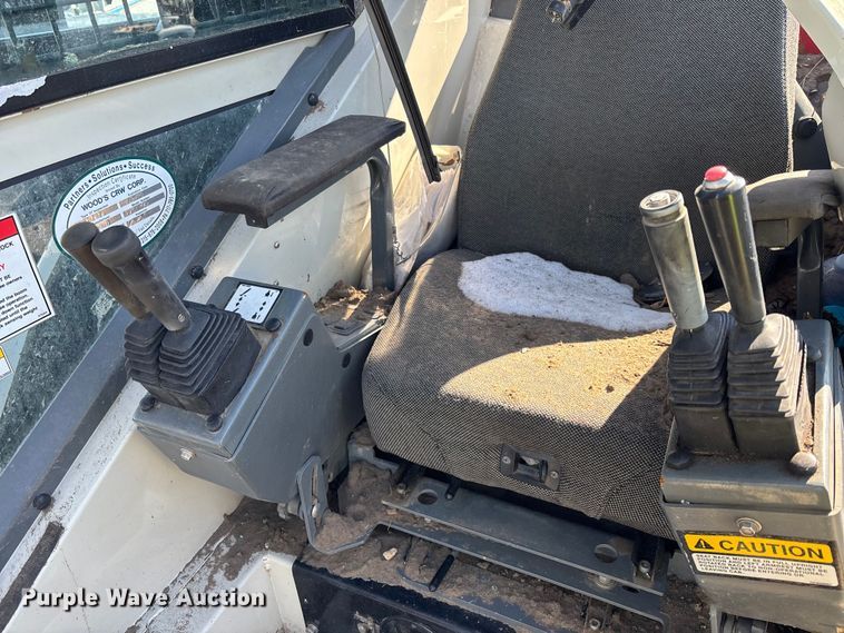 image for item YA2613 2015 Peterbilt 367 crane truck
