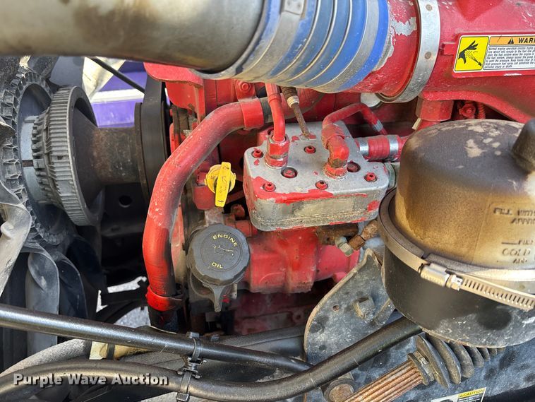 image for item YA2613 2015 Peterbilt 367 crane truck