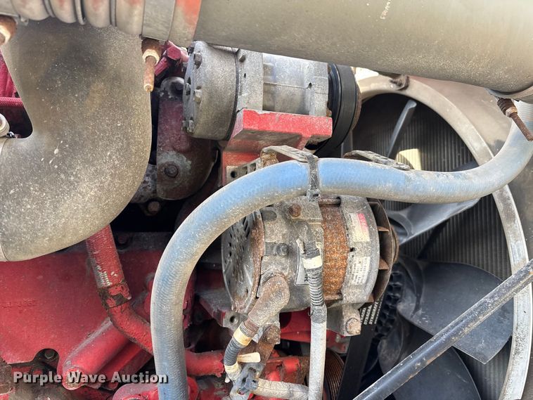 image for item YA2613 2015 Peterbilt 367 crane truck