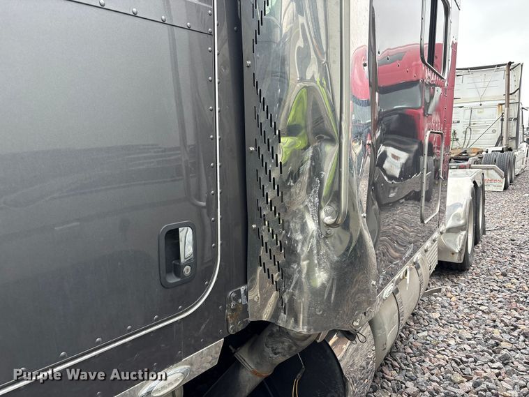 image for item YA3178 2023 Peterbilt 389 semi truck
