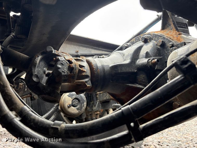image for item YA3178 2023 Peterbilt 389 semi truck