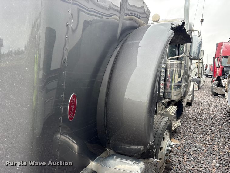 image for item YA3178 2023 Peterbilt 389 semi truck