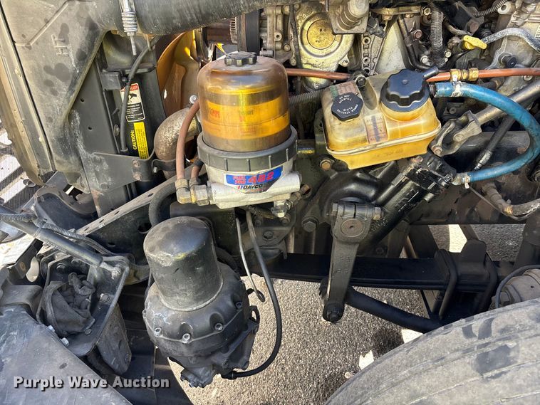 image for item YA3499 2019 Freightliner Cascadia semi truck