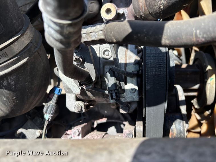 image for item YA3499 2019 Freightliner Cascadia semi truck