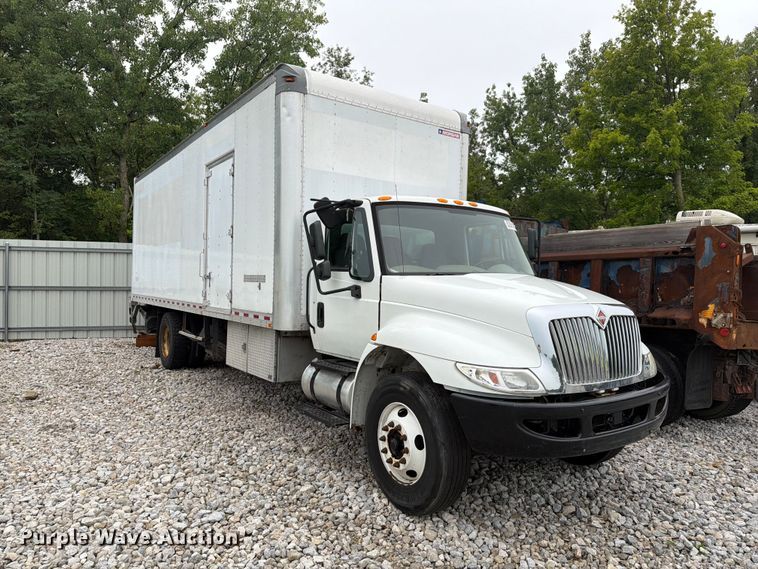 image for item YA3543 2019 International 4300 box truck