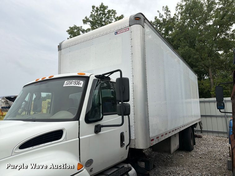 image for item YA3543 2019 International 4300 box truck