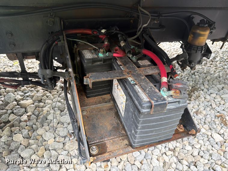 image for item YA3543 2019 International 4300 box truck