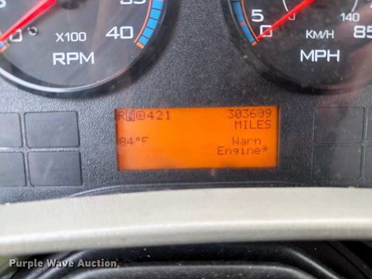image for item YA3543 2019 International 4300 box truck