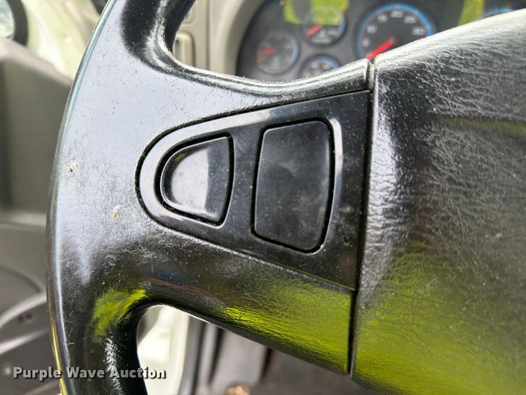 image for item YA3543 2019 International 4300 box truck