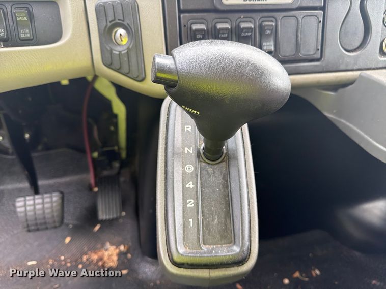 image for item YA3543 2019 International 4300 box truck
