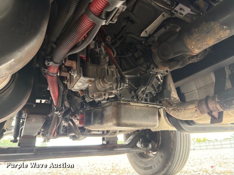 image for item YA3543 2019 International 4300 box truck