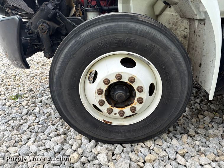 image for item YA3543 2019 International 4300 box truck