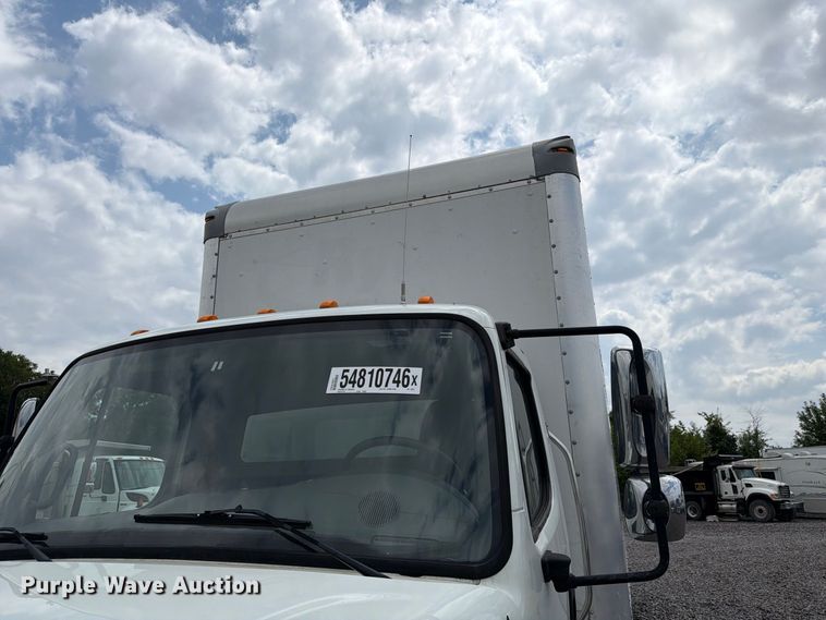 image for item YA3662 2018 Freightliner Business Class M2 box truck