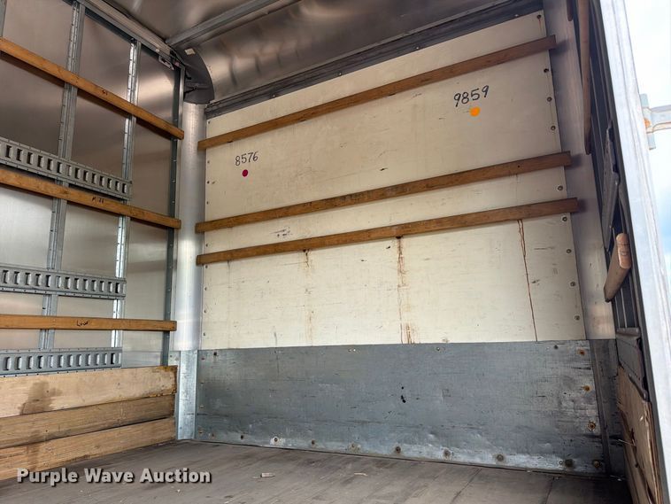 image for item YA3662 2018 Freightliner Business Class M2 box truck