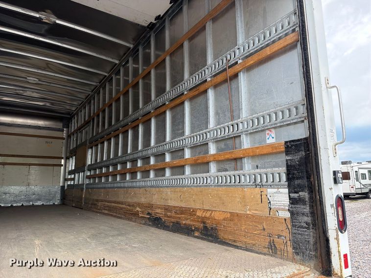 image for item YA3662 2018 Freightliner Business Class M2 box truck