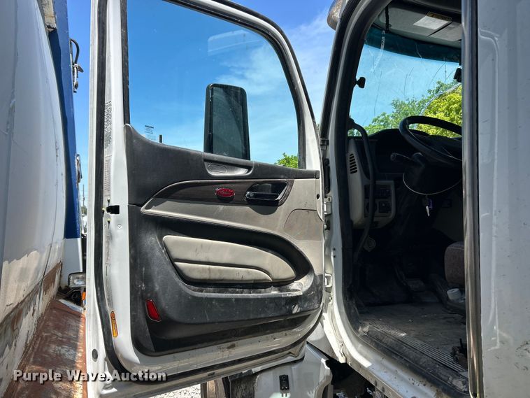 image for item YA3816 2026 Peterbilt 567 dump truck