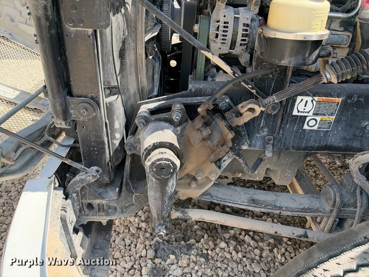 image for item YA3833 2017 Kenworth T680 semi truck
