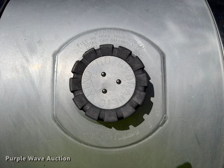 image for item YA3840 2019 Kenworth T880 semi truck