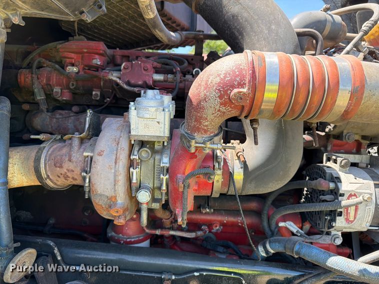 image for item YA3840 2019 Kenworth T880 semi truck