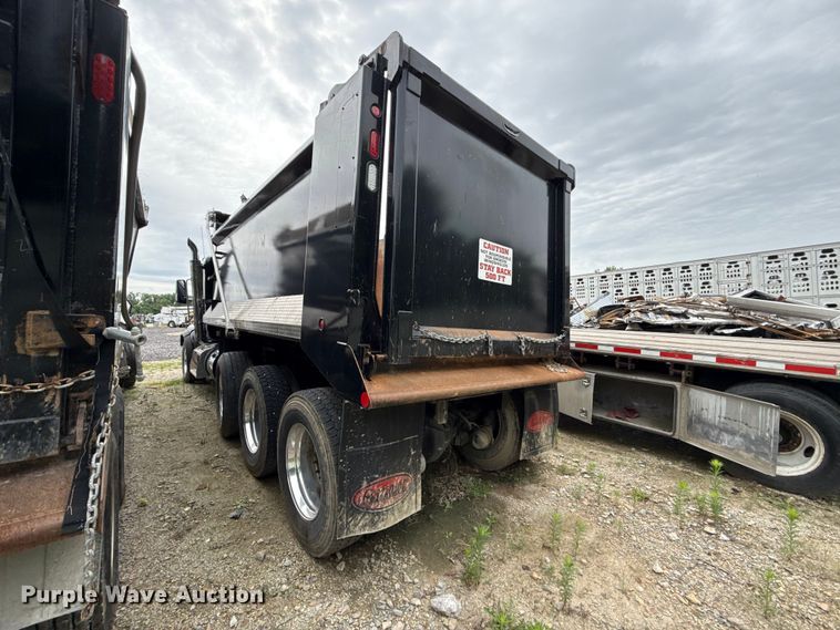 image for item YA4018 2024 Peterbilt 567 dump truck