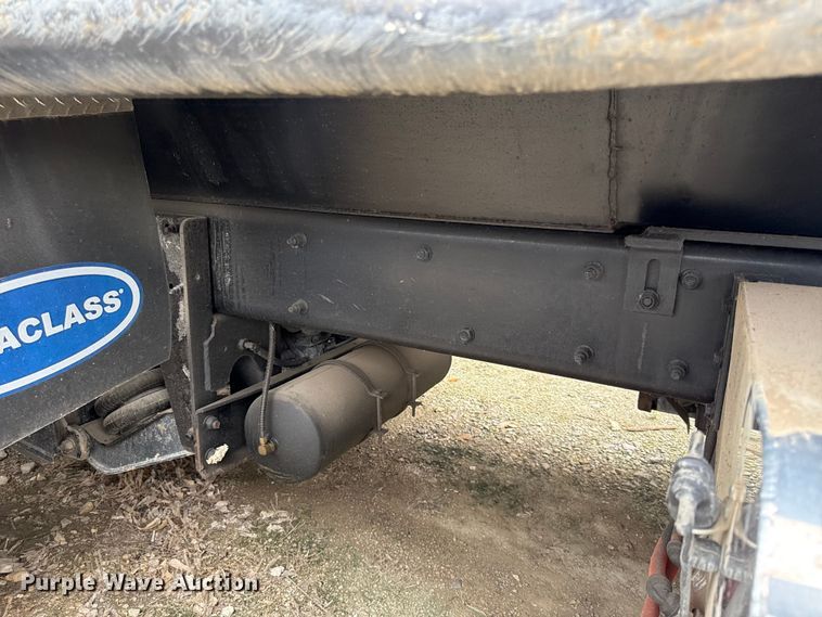 image for item YA4018 2024 Peterbilt 567 dump truck