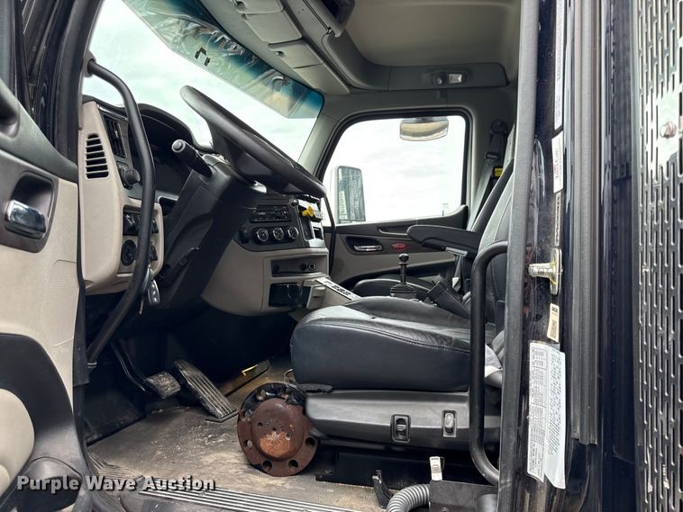 image for item YA4018 2024 Peterbilt 567 dump truck