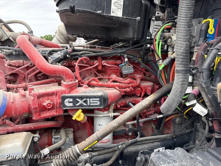 image for item YA4018 2024 Peterbilt 567 dump truck