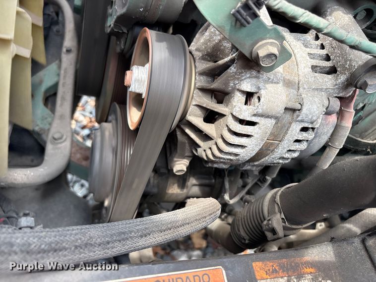 image for item YA4081 2019 Volvo VNR semi truck