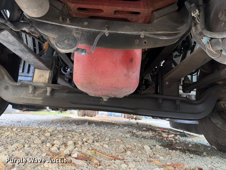 image for item YA4101 2019 International LT625 semi truck