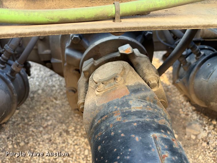 image for item YA4101 2019 International LT625 semi truck
