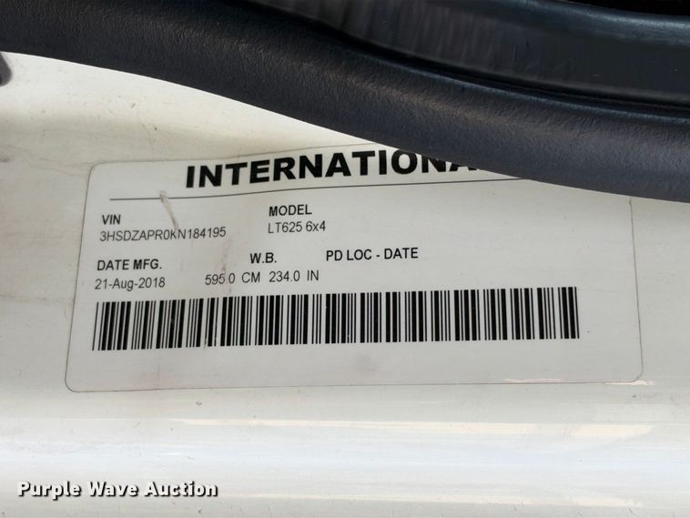 image for item YA4101 2019 International LT625 semi truck