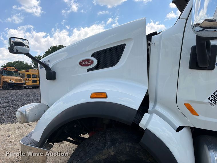 image for item YA4129 2019 Peterbilt 567 semi truck