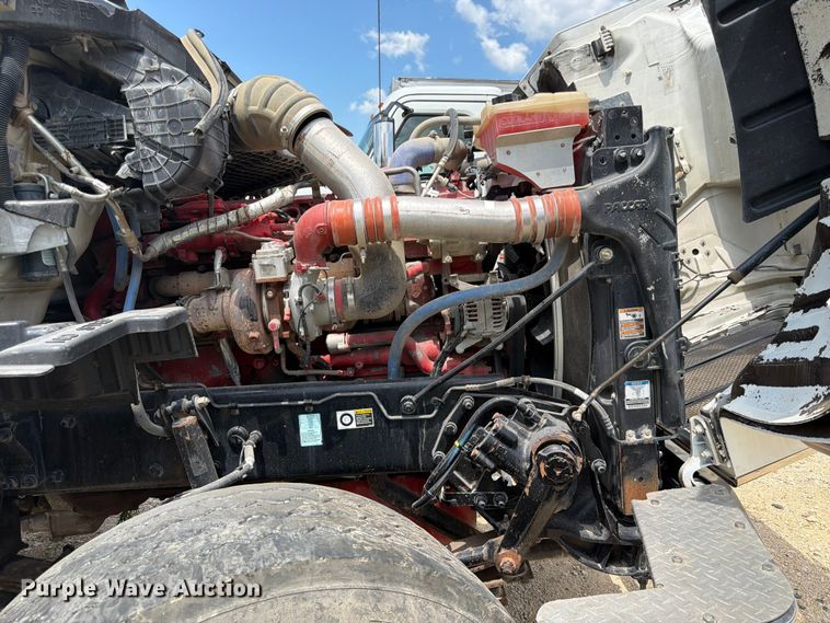 image for item YA4129 2019 Peterbilt 567 semi truck